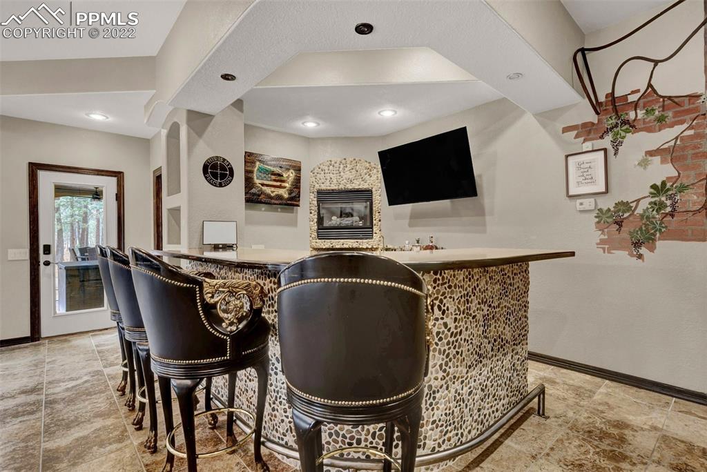 Listing 3687569, Image 34 of 50