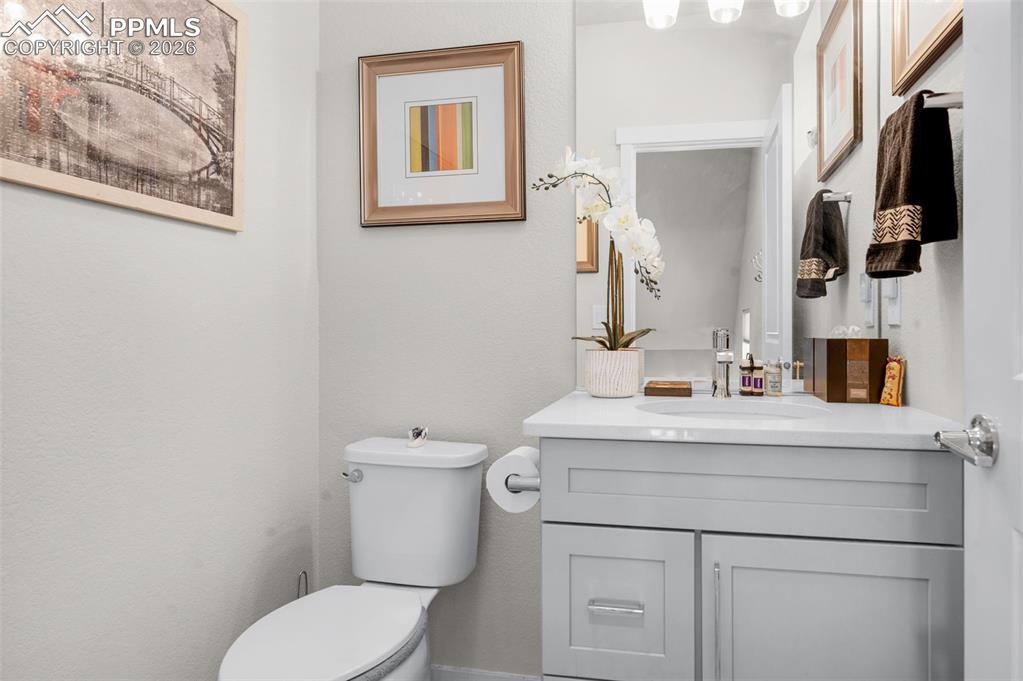 Image 15 of 33: Living Room