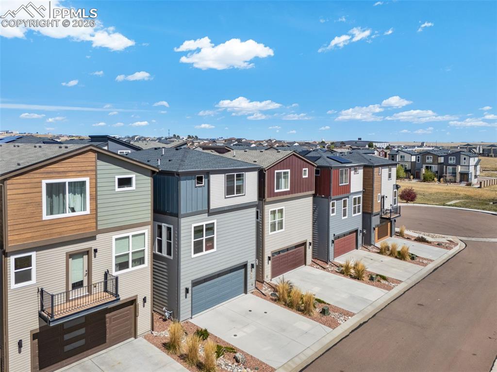 Image 28 of 33: Bonus Room