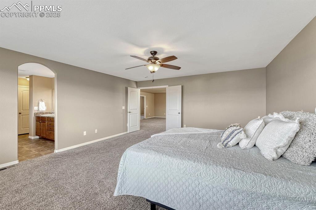 Image 47 of 50: Bedroom