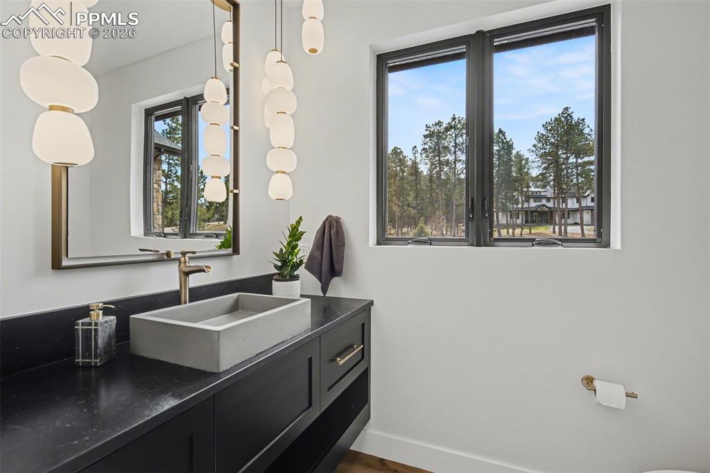 Image 18 of 50: No Description Available