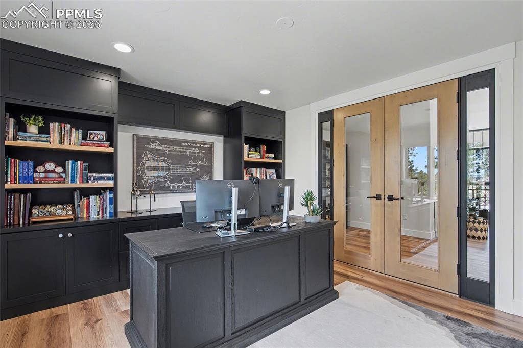 Image 27 of 50: No Description Available