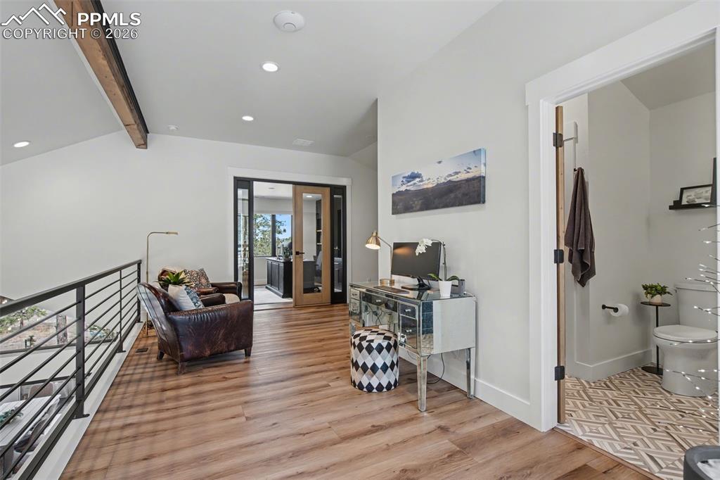 Image 28 of 50: No Description Available