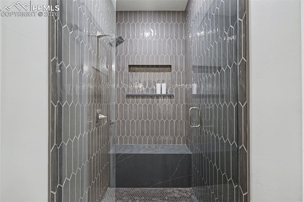 Image 40 of 50: No Description Available