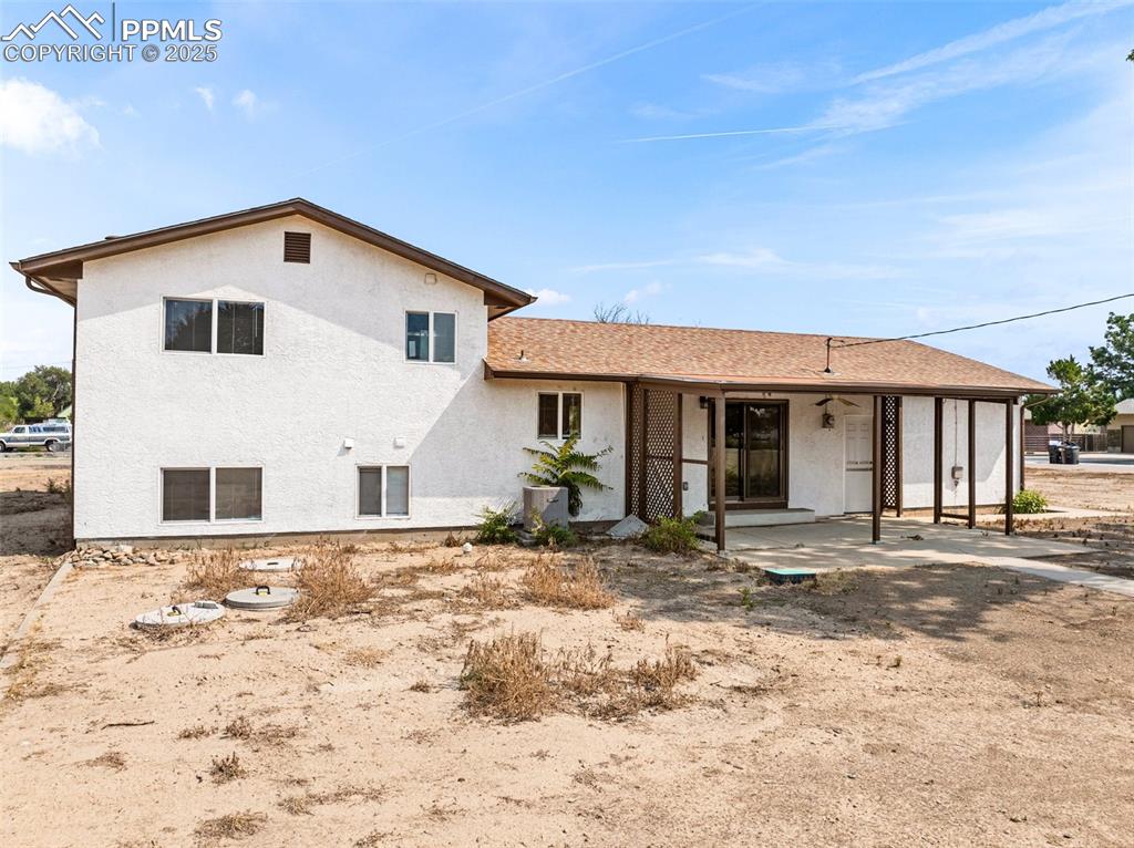 Image 40 of 42: Back of Structure