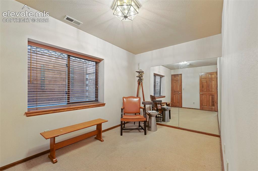 Image 38 of 50: Sitting Room