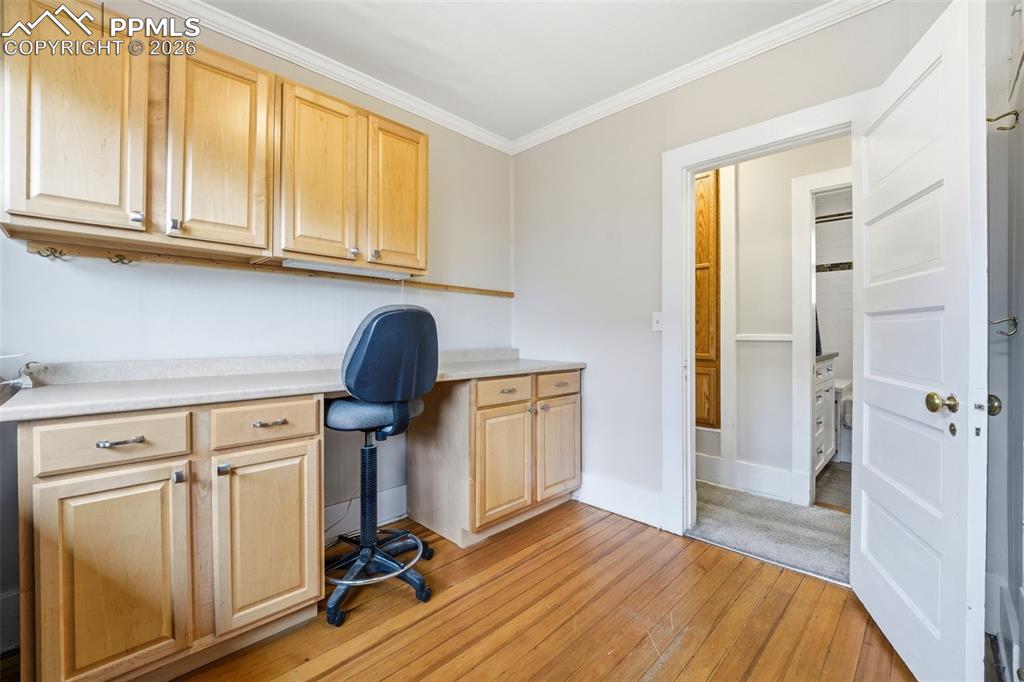 Image 10 of 44: Office