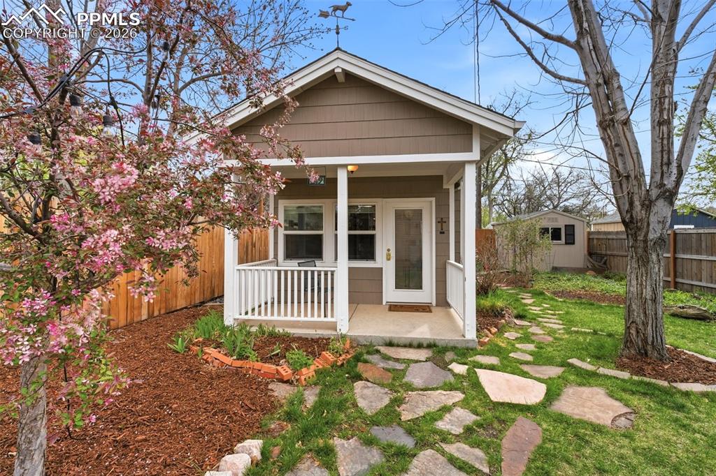 Image 22 of 44: Front of Structure