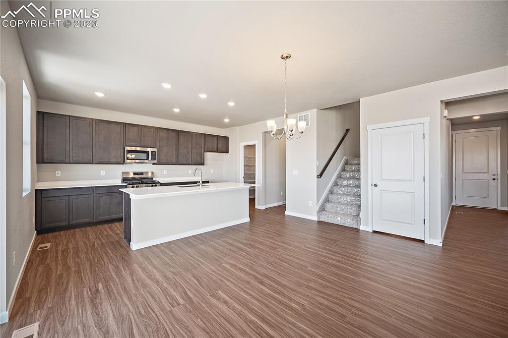 Image 11 of 39: Kitchen