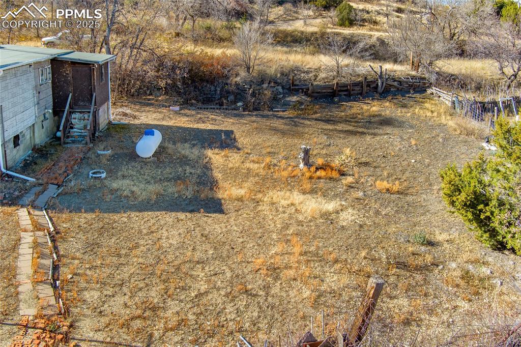 Image 19 of 21: View of yard