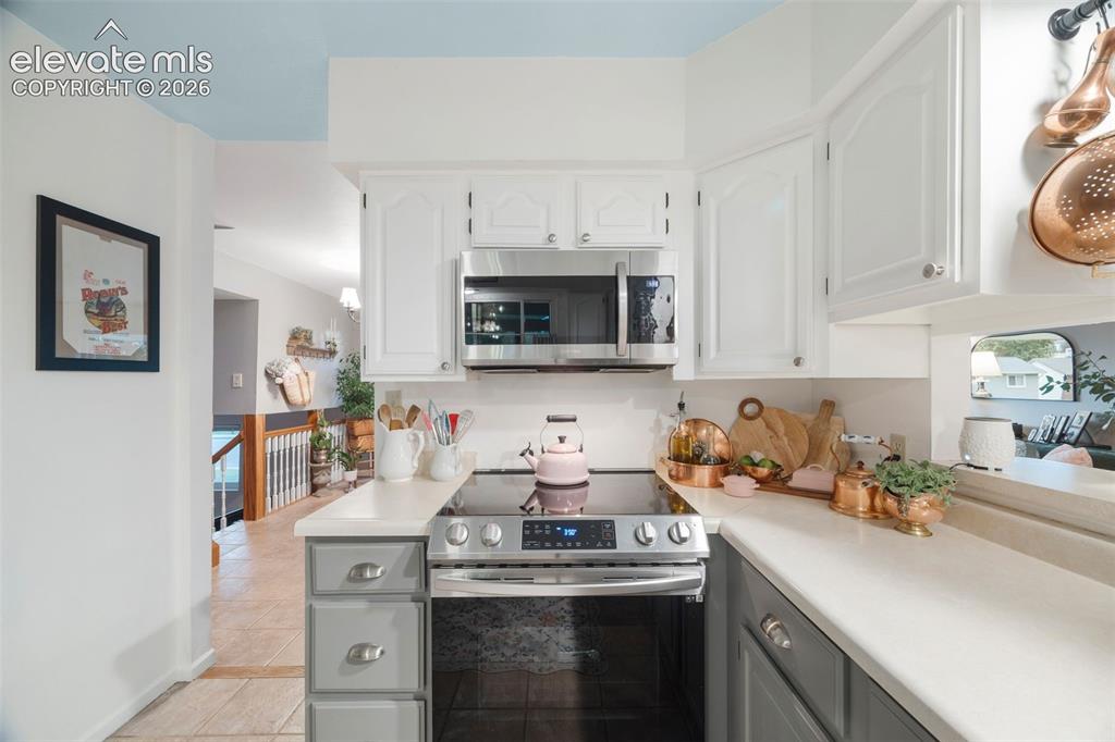 Image 18 of 46: Kitchen