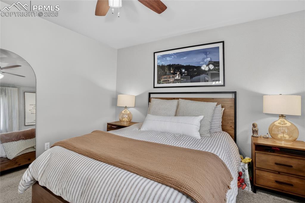 Image 19 of 25: Master Bedroom