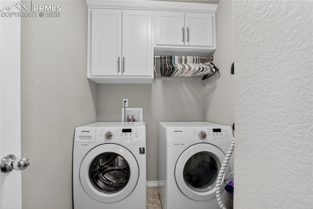 Image 24 of 25: Laundry