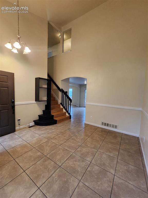 Image 5 of 26: Entry