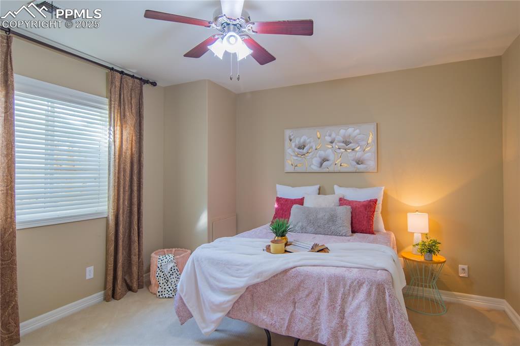 Image 36 of 44: Bedroom