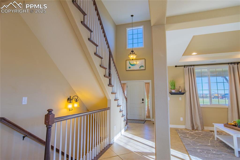 Image 7 of 44: Entry