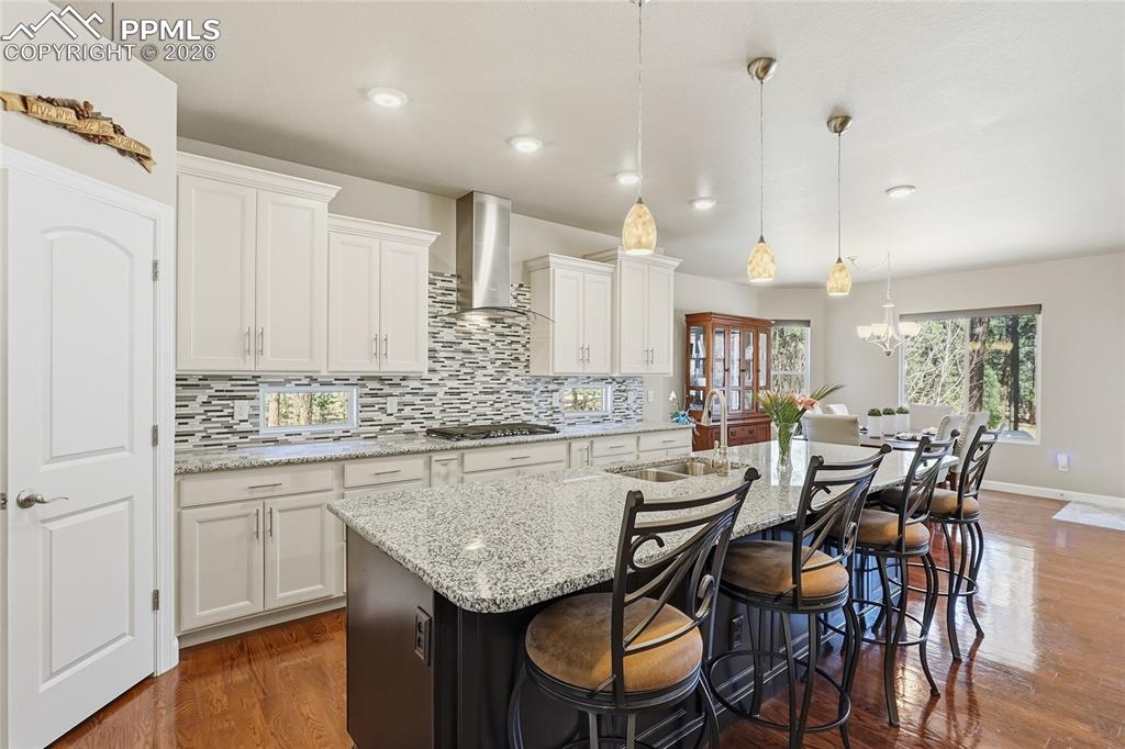 Image 12 of 45: Walk In Pantry and Breakfast Bar