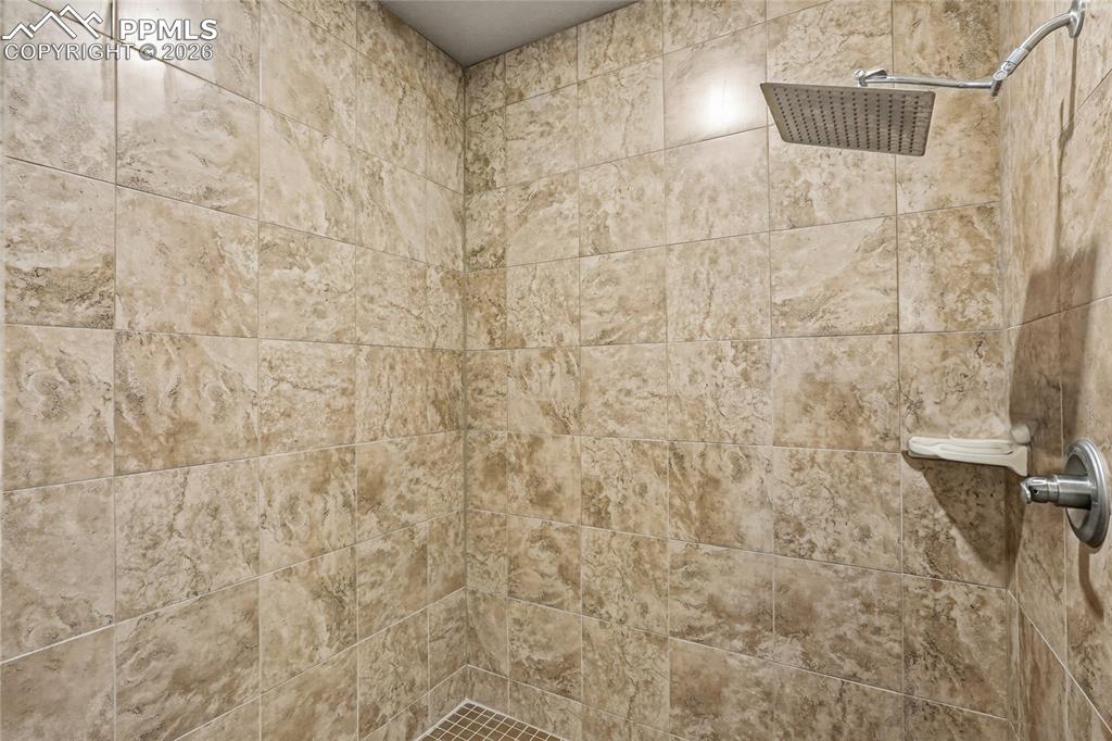 Image 23 of 45: Master Bathroom