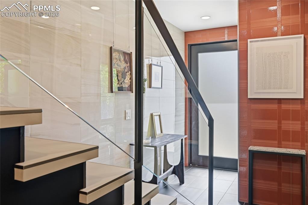 Image 3 of 50: Floor Plan