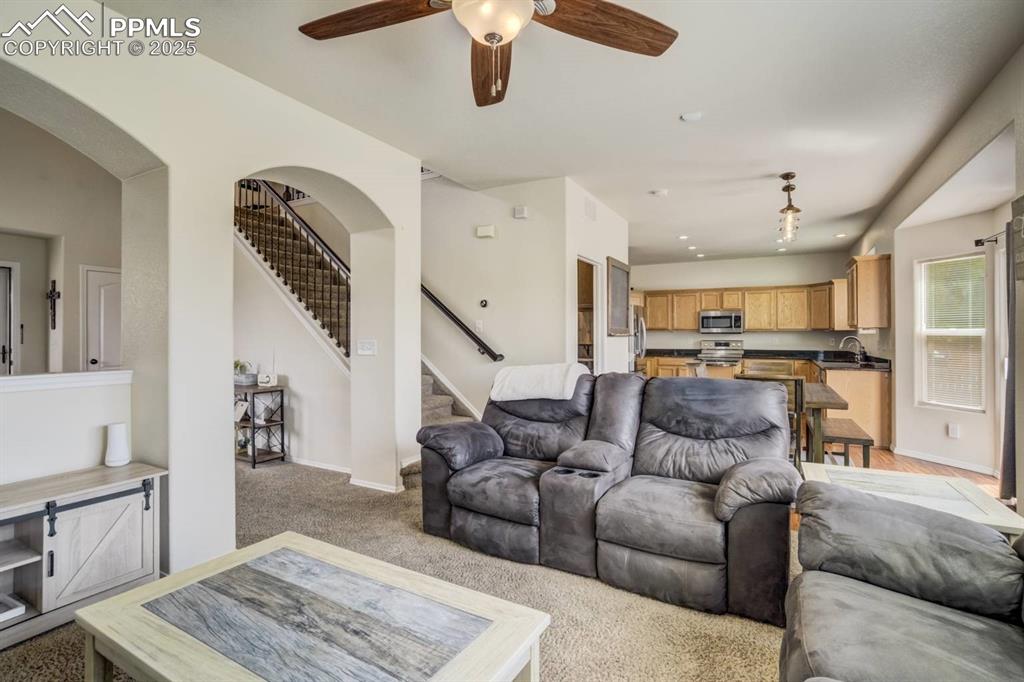Image 11 of 50: Living Room