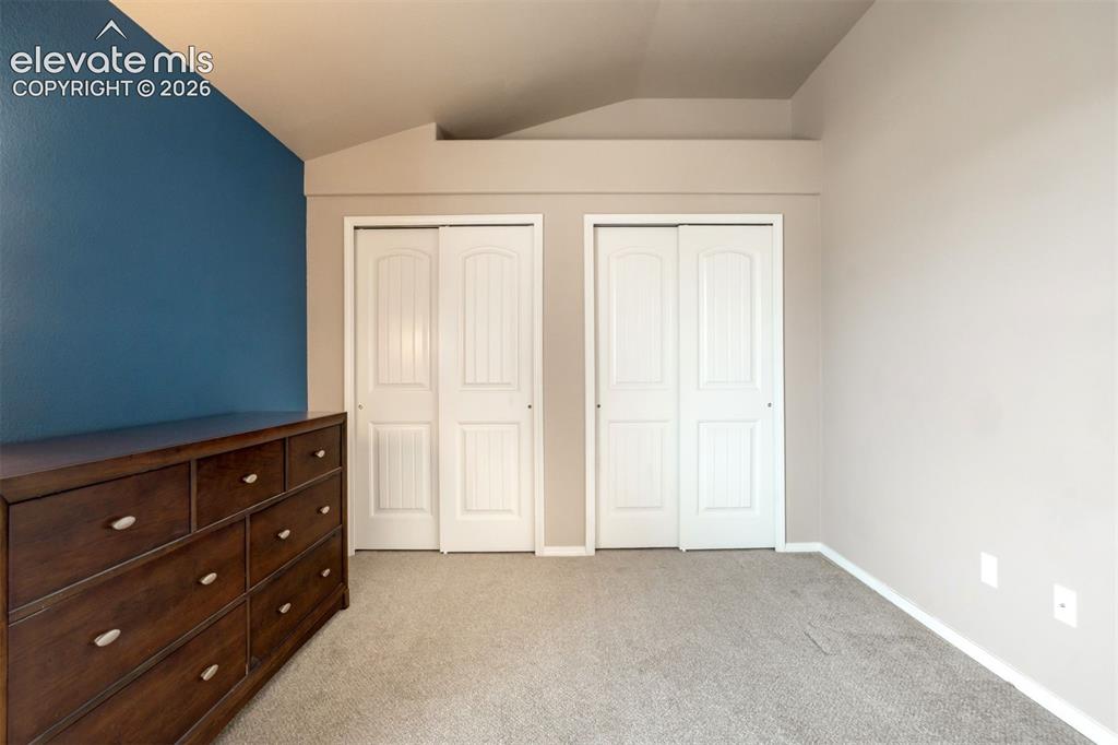 Image 30 of 50: Bedroom