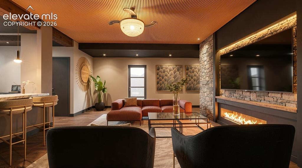 Image 20 of 35: Recreation Room