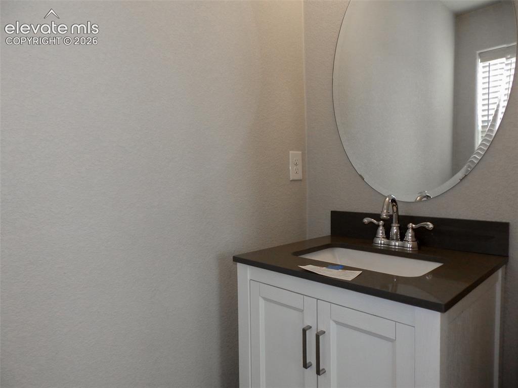 Image 8 of 22: Bathroom