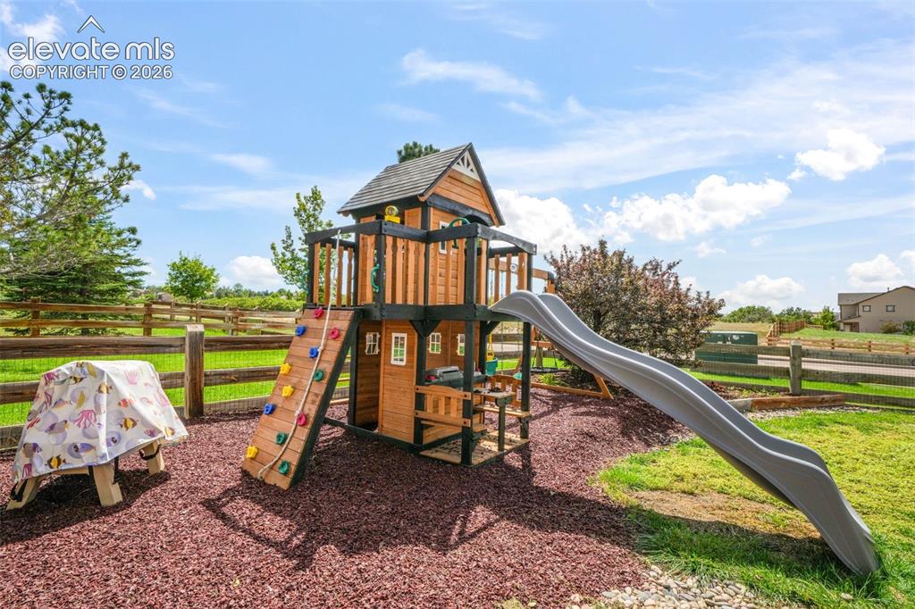 Image 43 of 50: Playground