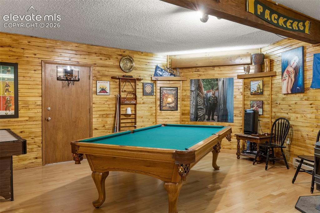 Image 14 of 28: Game Room