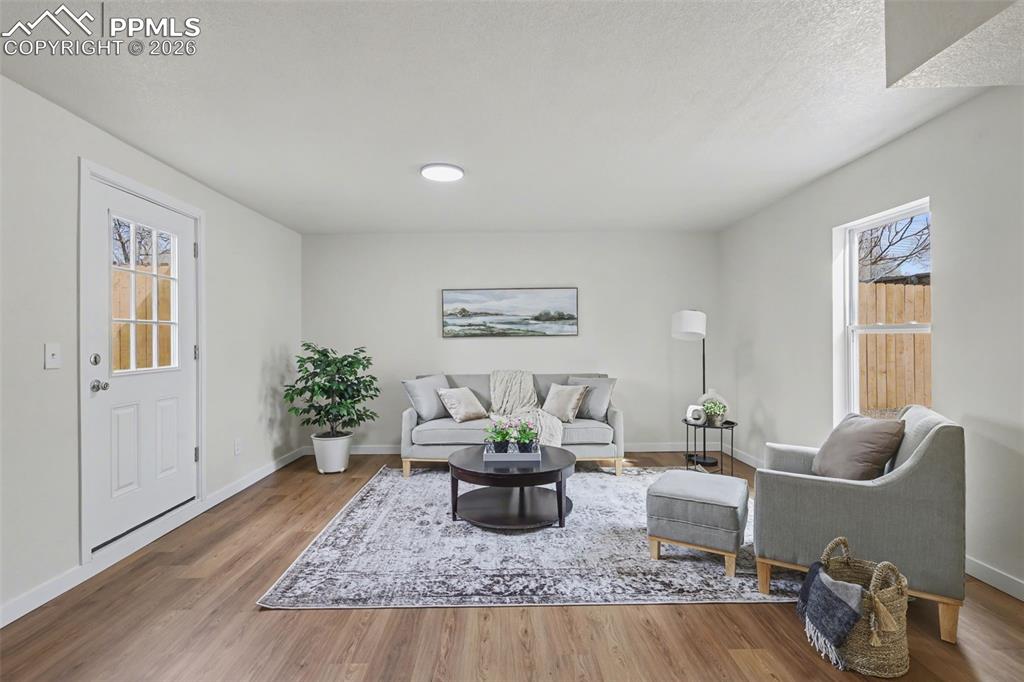 Image 15 of 46: Living Room