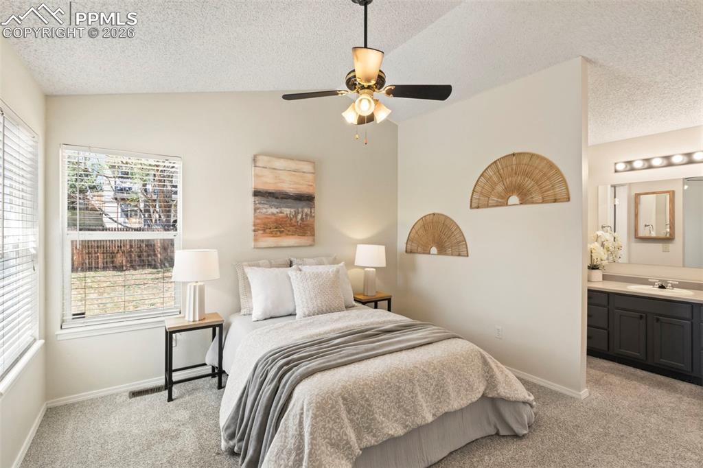 Image 11 of 42: Bedroom