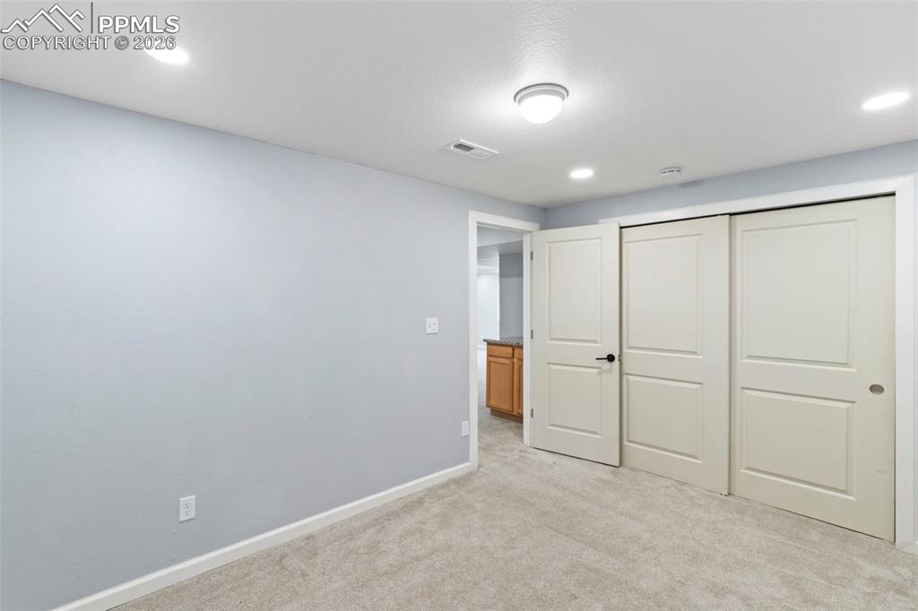 Image 28 of 42: Bedroom