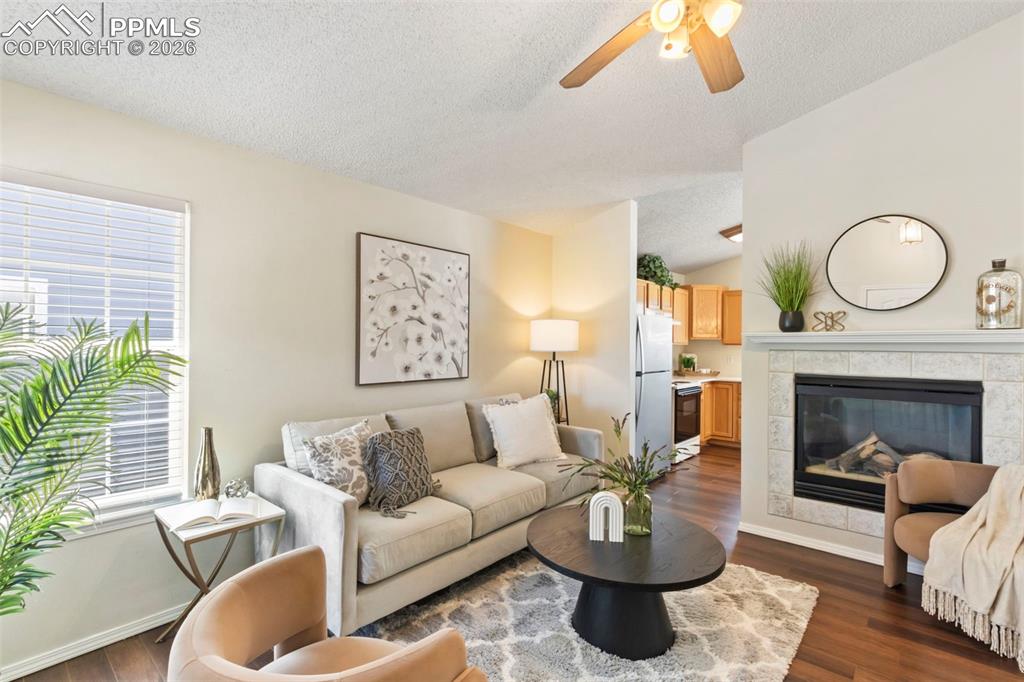 Image 4 of 42: Living Room