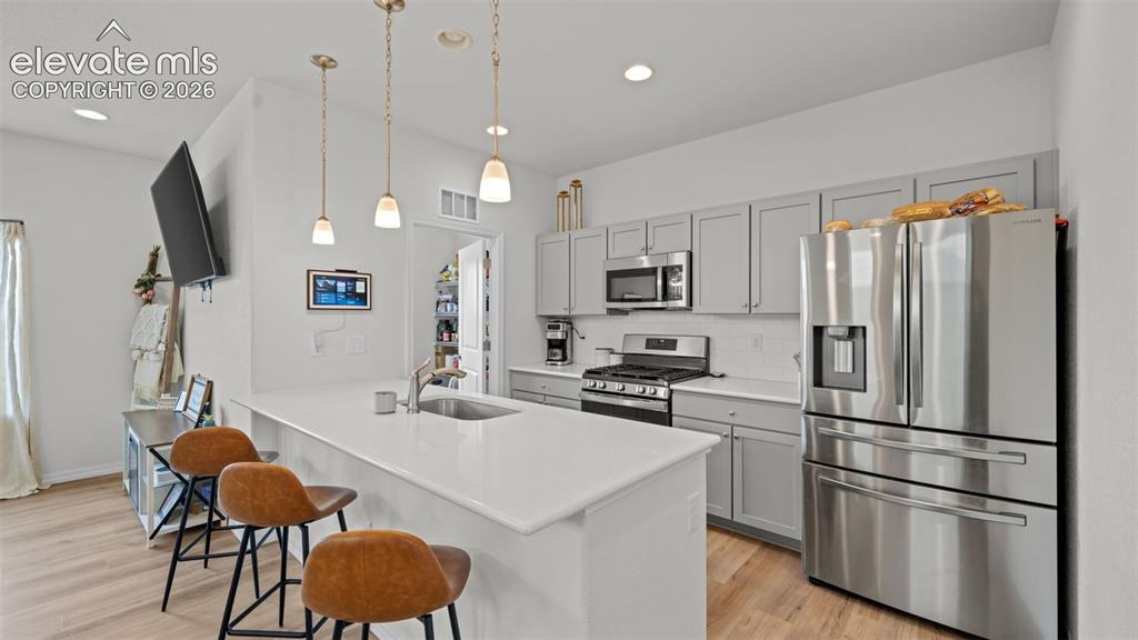Image 8 of 24: Kitchen
