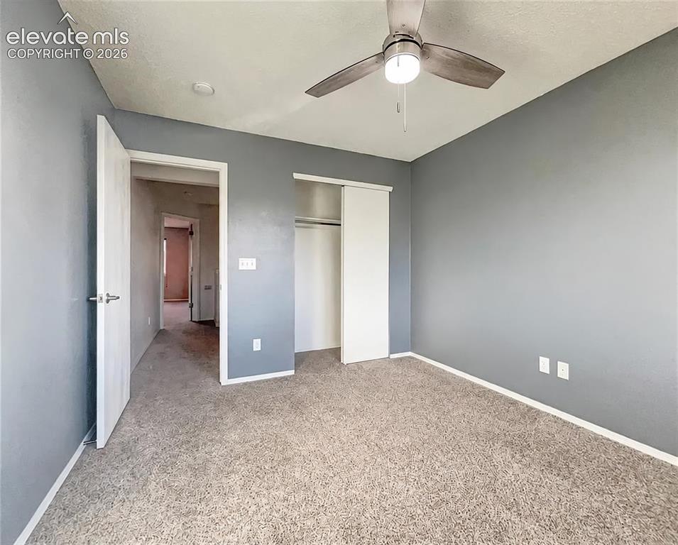 Image 6 of 20: Bedroom