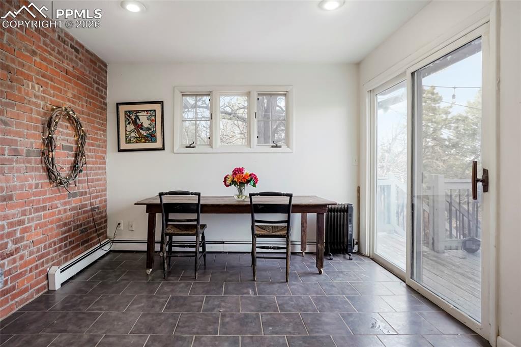 Image 11 of 41: Dining Area