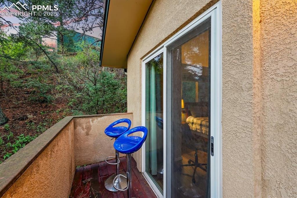 Image 16 of 41: Balcony