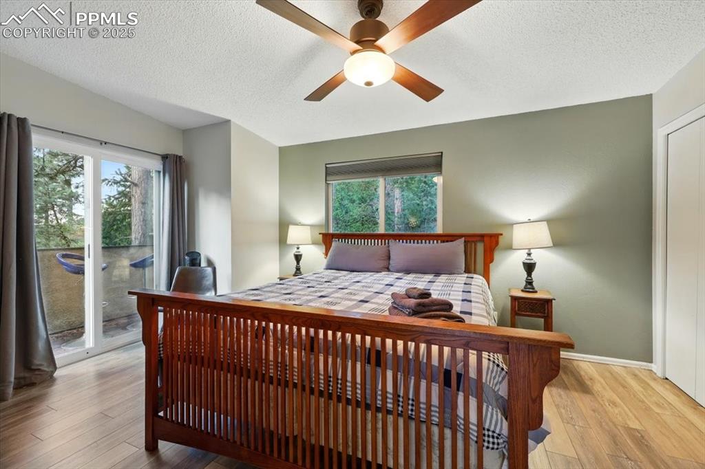 Image 38 of 41: Bedroom