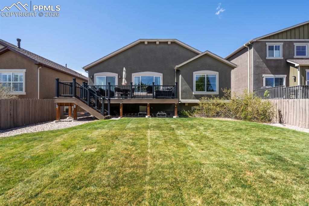 Image 41 of 47: Expansive green lawn