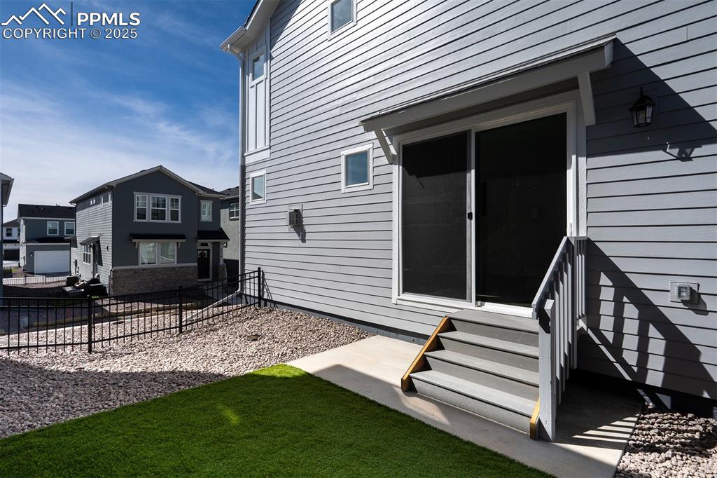 Image 29 of 32: Side of Structure