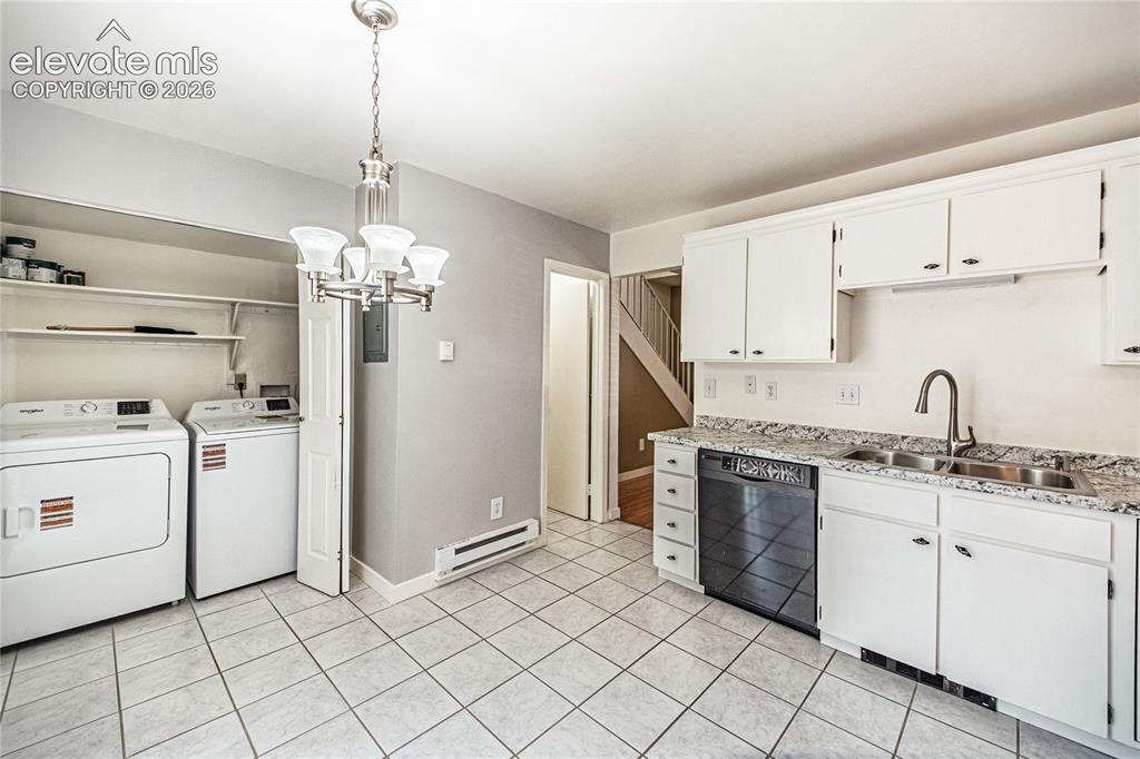 Image 11 of 26: Kitchen