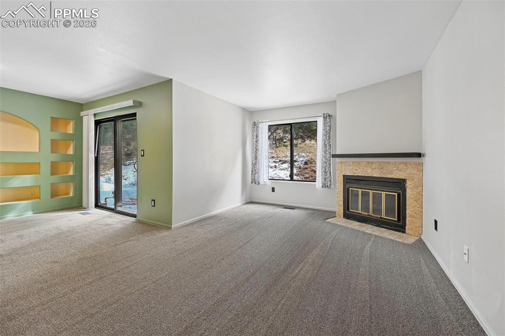 Image 3 of 39: Living Room