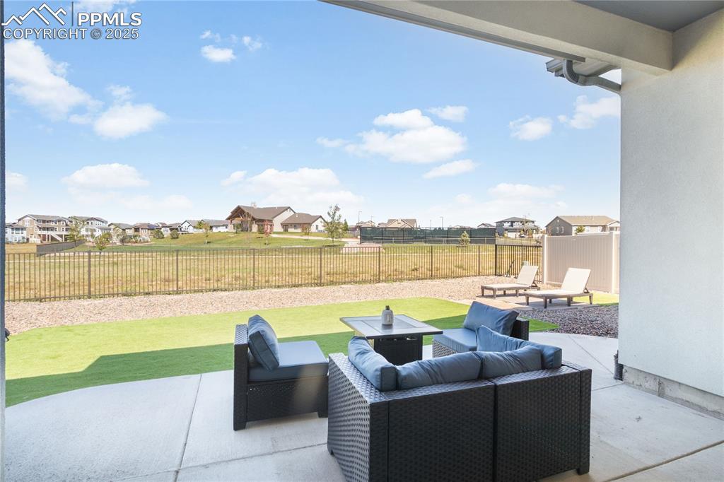 Image 32 of 37: Patio