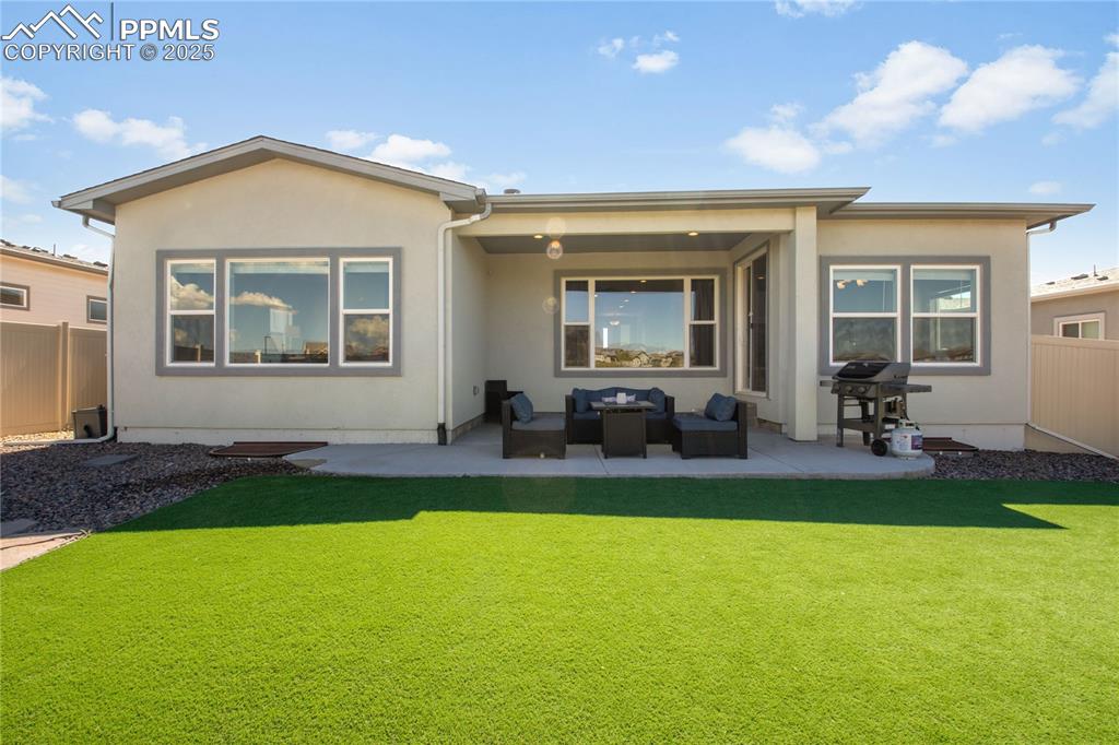 Image 35 of 37: Back of Structure