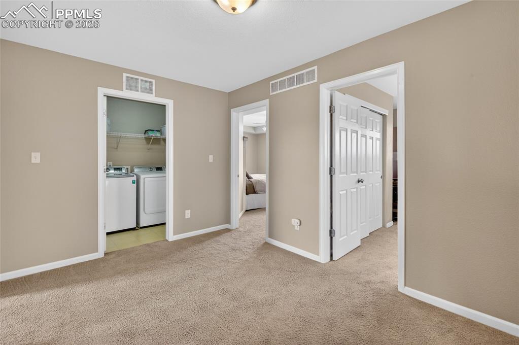 Image 17 of 46: Bedroom