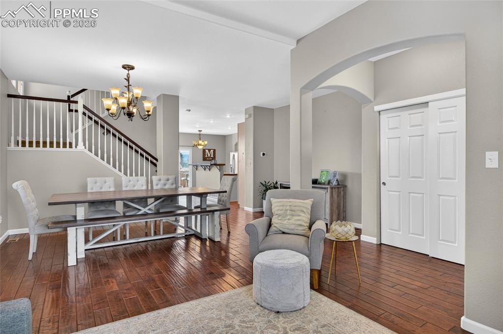 Image 4 of 46: Sitting Room