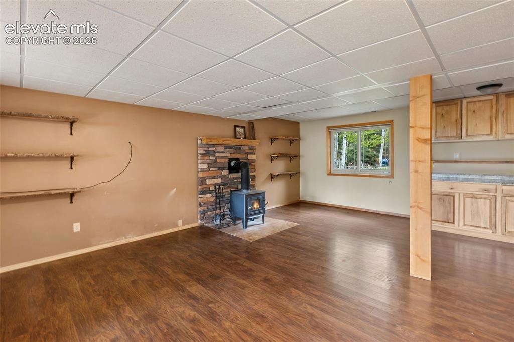 Image 16 of 37: Living Room