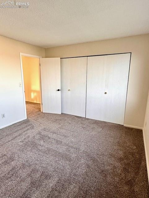 Image 15 of 20: Bedroom