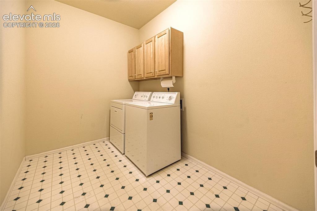 Image 22 of 46: Laundry