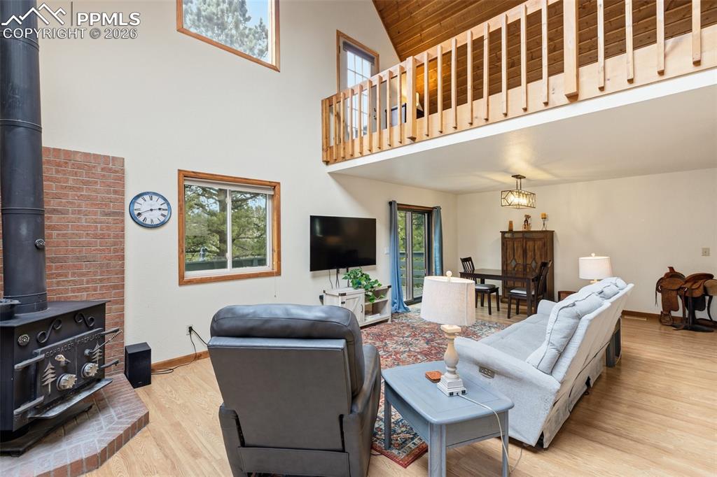 Image 15 of 50: Living Room